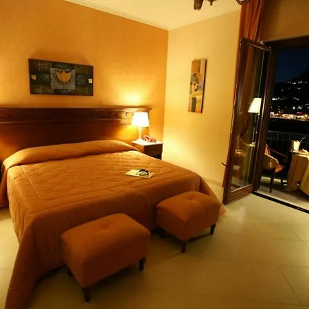 Hotel Federico Ii
