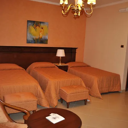 Federico Ii Hotel 4*